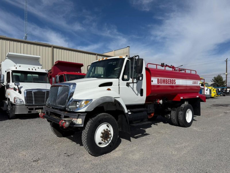 Bombera de 10 mil litros